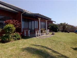 4 Bed House in Hibberdene