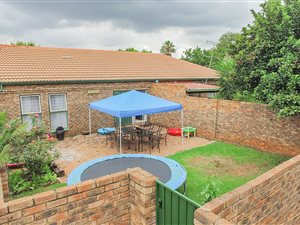 2 Bed Simplex in Die Hoewes