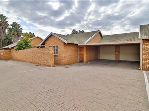 3 Bed Townhouse in Die Wilgers