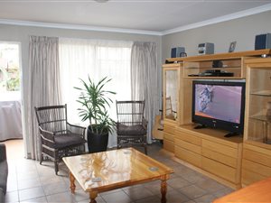 2 Bedroom Apartment in Lakefield