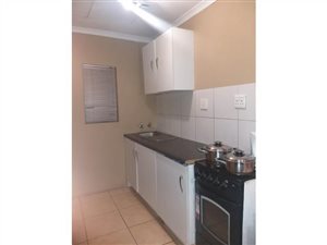 1 Bed Garden Cottage in Bramley