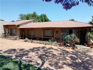 15.8 ha Farm in Randfontein