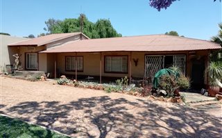 15.8 ha Farm in Randfontein