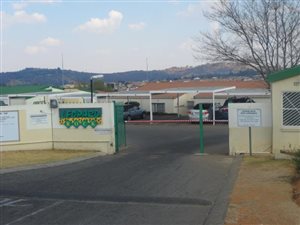 3 Bed Townhouse in Ridgeway