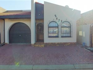 3 Bed House in Protea North