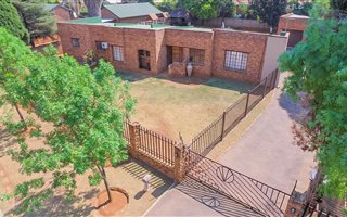 3 Bedroom House in Sunward Park