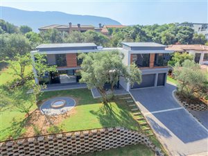 3 Bed House in Magalies Golf Estate