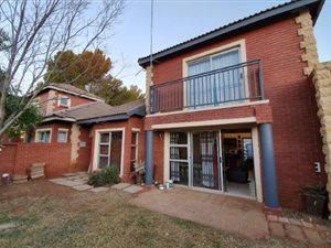 2 Bed House in Rhodesdene