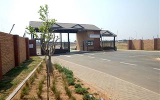 507 m² Land available in Derdepoort