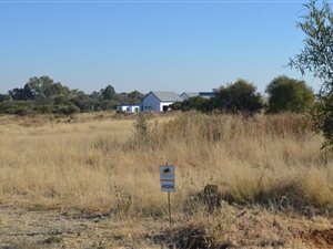 1543 m² Land available in Woodland Hills