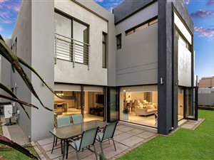 4 Bed Cluster in Sandown