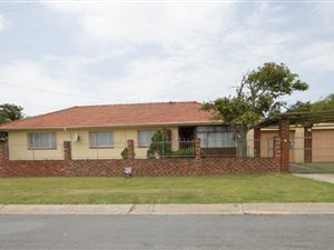 4 Bedroom House in Greenfields