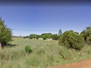 1153 m² Land available in Langenhoven Park