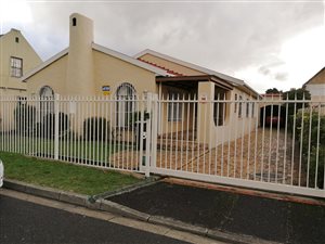 3 Bed House in Lansdowne