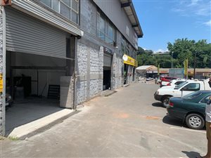180 m² Commercial space in Briardene