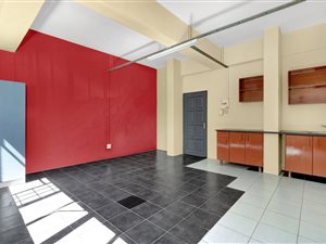 Bachelor apartment in Johannesburg Central
