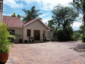 5 Bed House in Hurlingham