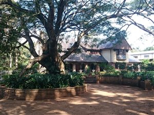 5 Bed House in Bothas Hill