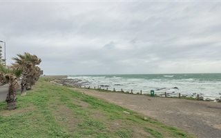 0.5 Bedroom Apartment in Mouille Point