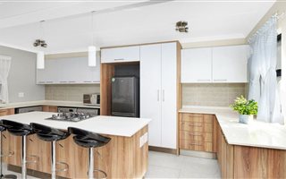 3 Bedroom Apartment in Modderfontein