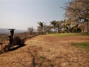 9.7 ha Farm in Malelane