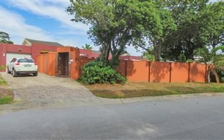 4 Bedroom House in Lorraine