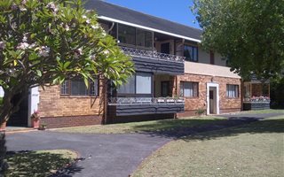 1 Bedroom Apartment in Bergvliet