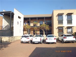 156 m² Commercial space in Lombardy Estate
