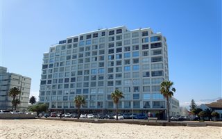 3 Bedroom Apartment in Beachroad