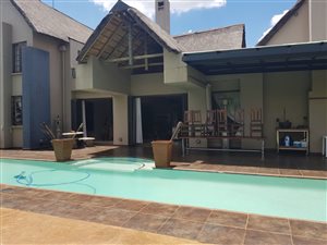 8565 m² Farm in Raslouw