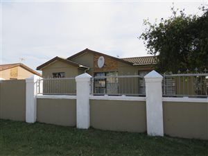3 Bed House in Macassar