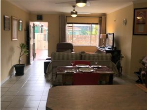 2 Bed Apartment in Rietfontein