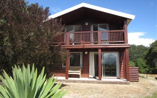 3 Bedroom House in Meerenbosch