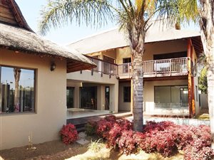 4 Bed House in Woodmead