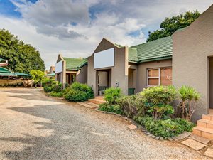 363 m² Commercial space in Nimrod Park