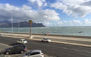 3 Bedroom Apartment in Strand Central