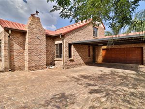 4 Bed House in Amberfield
