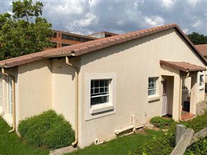 3 Bed Townhouse in Roodepoort Central