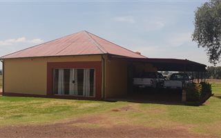 17 ha Farm in Tarlton