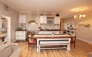 3 Bedroom House in Durbanville Central