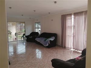3 Bed House in Brackenham