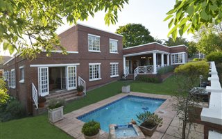 4 Bedroom House in Kyalami Estate