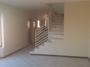 2 Bed Flat in Buurendal