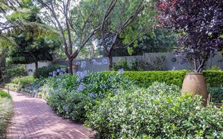 8 Bedroom House in Blackheath