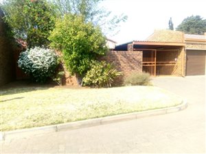 3 Bed Townhouse in Vanderbijlpark CE3