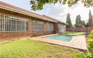 3 Bedroom House in Lakefield