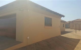 3 Bedroom House in Cultura Park