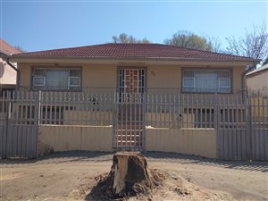3 Bed House in Bertrams