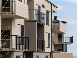 2 Bed Apartment in Somerset Lakes