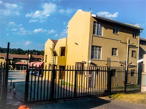 2 Bed Apartment in Naturena